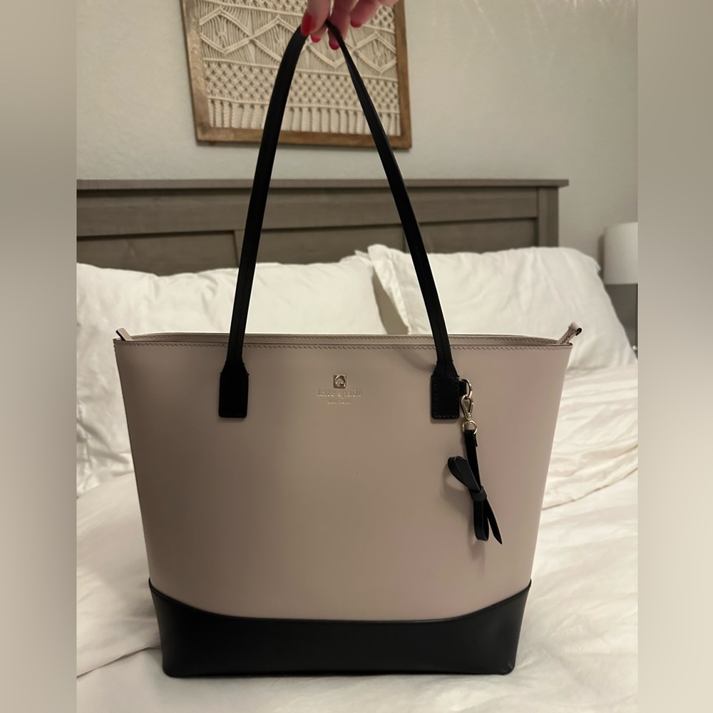 EUC Kate Spade tote